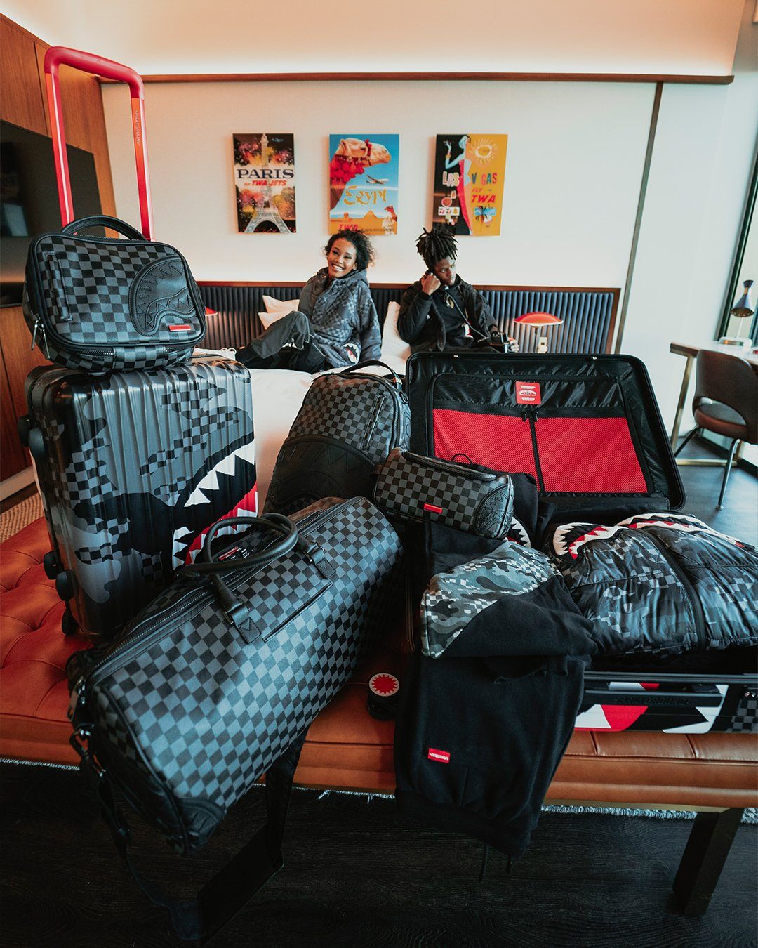 3AM SHARKNAUTICS 22? CARRY-ON LUGGAGE