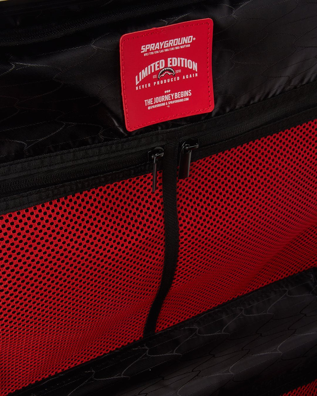 3AM SHARKNAUTICS 22? CARRY-ON LUGGAGE