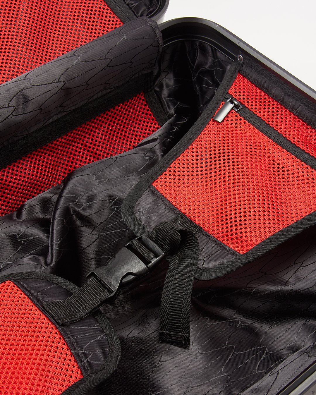 3AM SHARKNAUTICS 22? CARRY-ON LUGGAGE