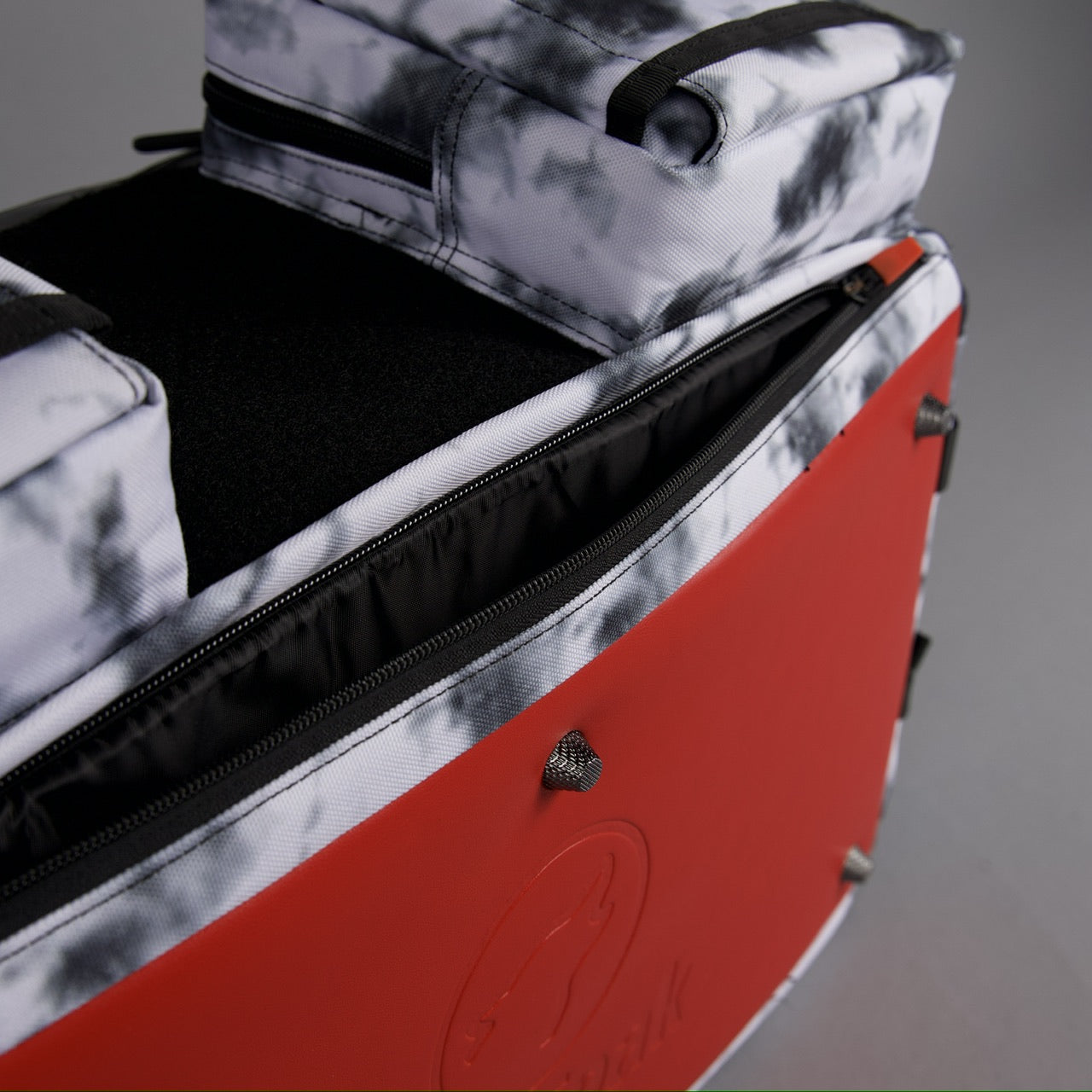 40L Ultimate Duffle Bag Timber Wolf Savage Red (SALE)