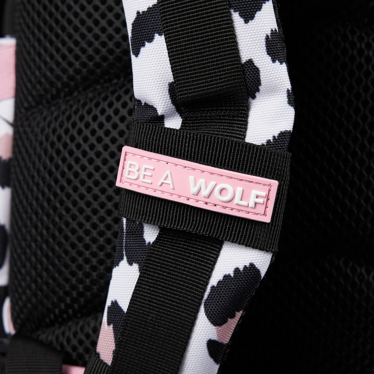 45L Backpack Leopard Pink Zip