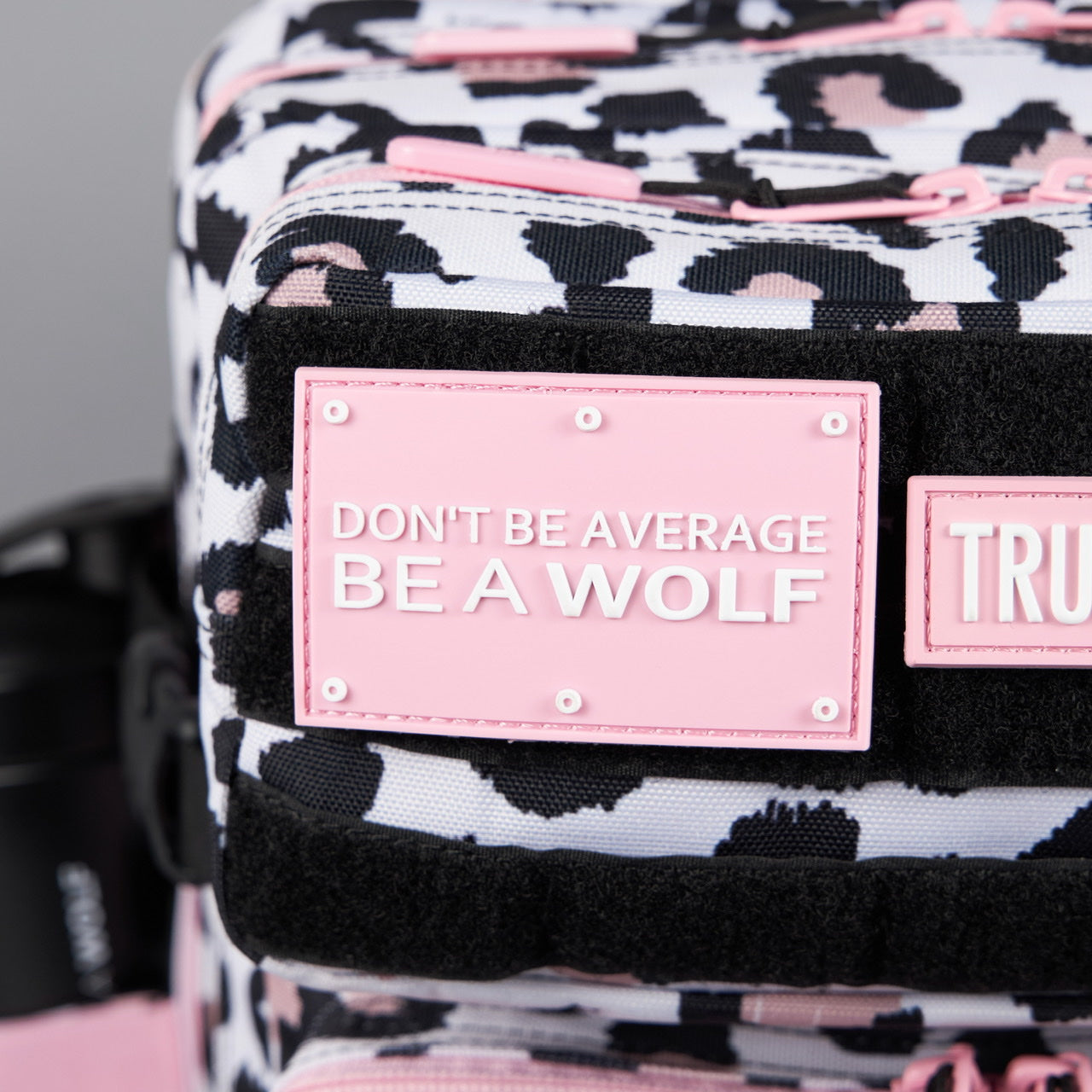 45L Backpack Leopard Pink Zip