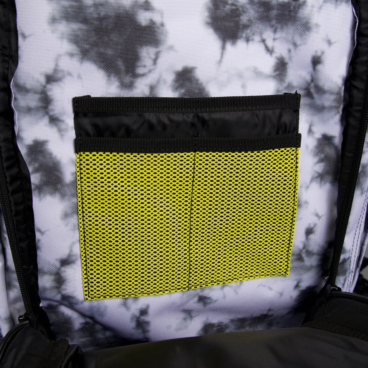 45L Backpack Timber Wolf Yellow Jacket