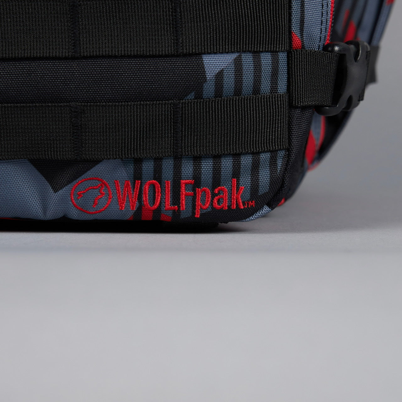 25L Backpack Adrenaline Red