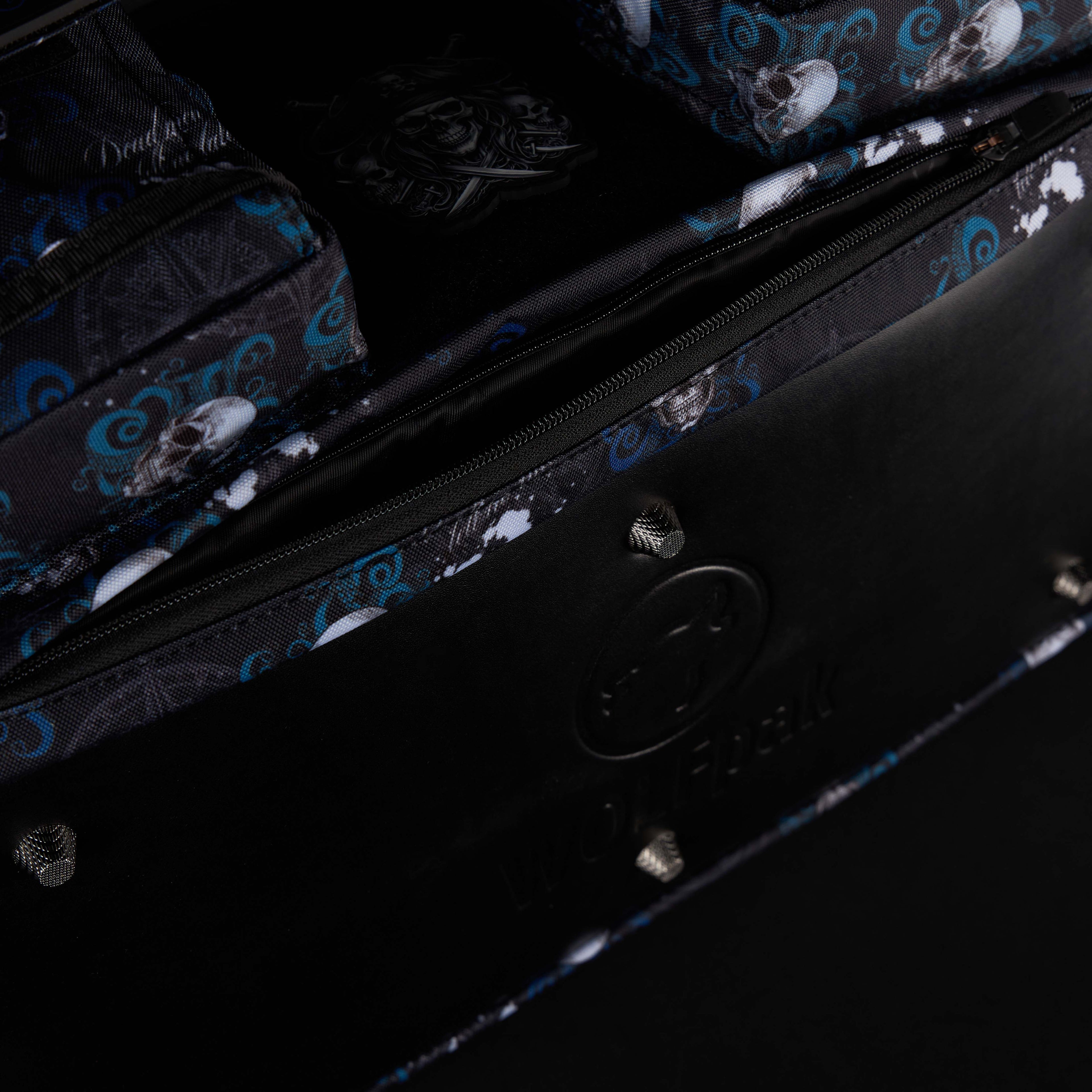 30L Perfect Duffle Bag Dead Men Tell No Tales