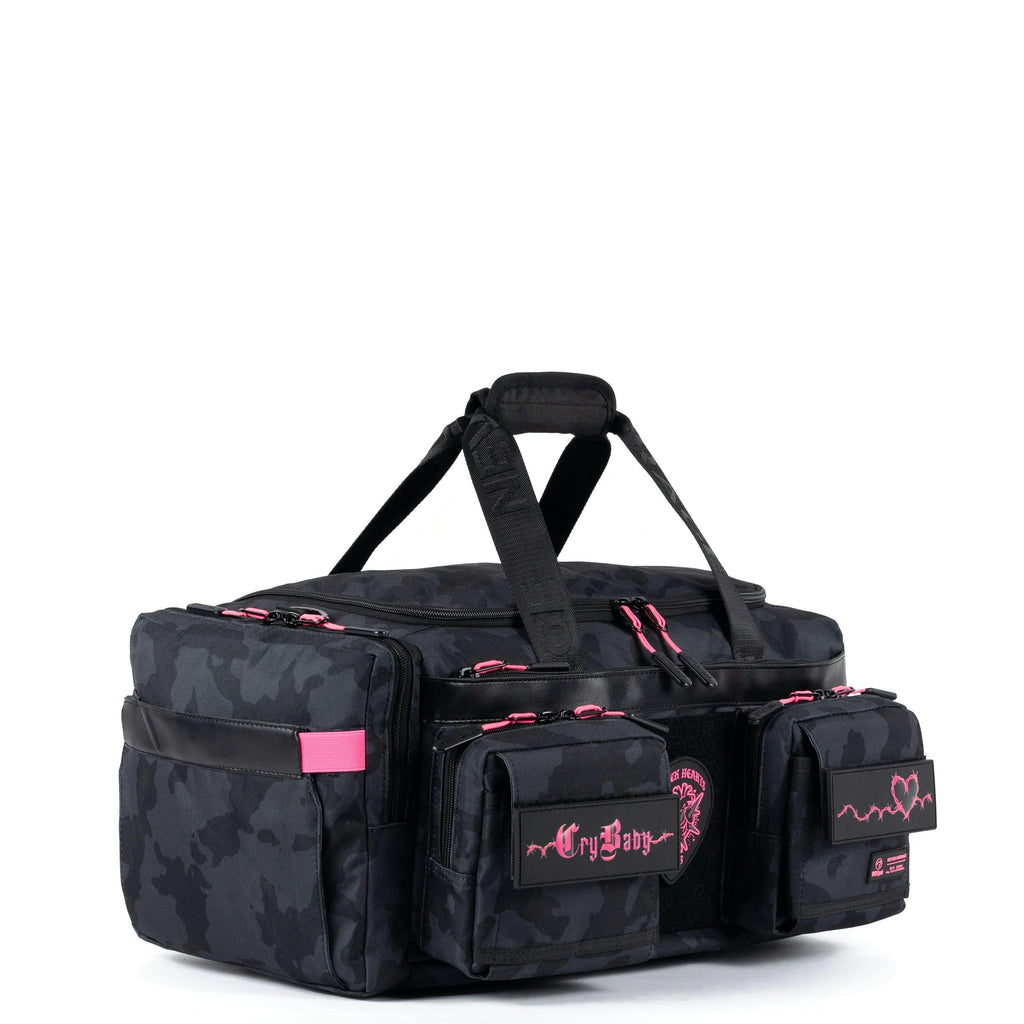 30L Perfect Duffle Bag Black Hearts