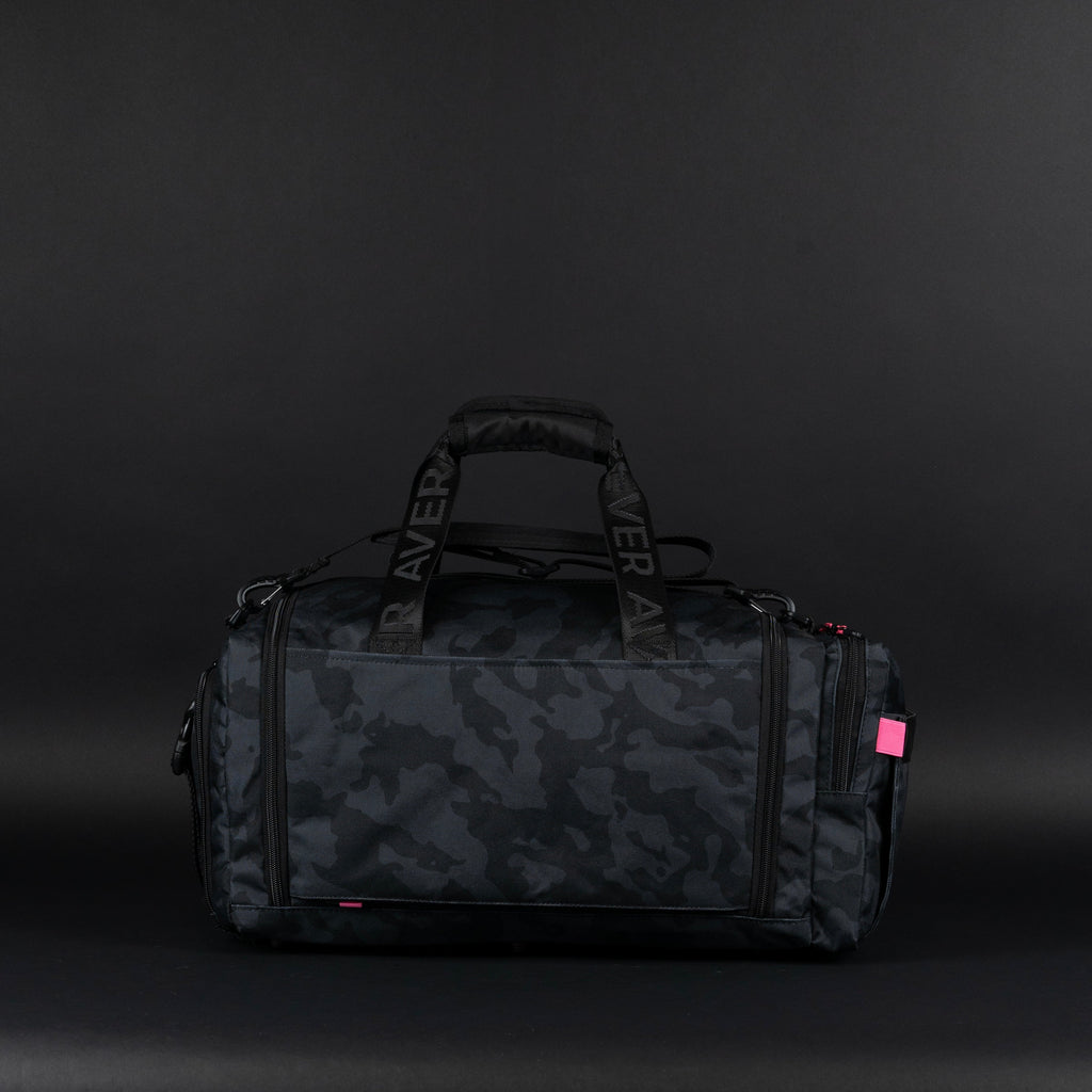 30L Perfect Duffle Bag Black Hearts