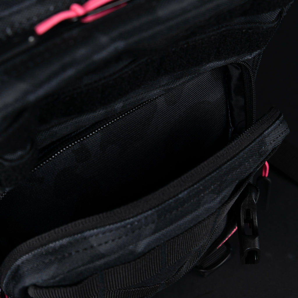 25L Backpack Black Hearts