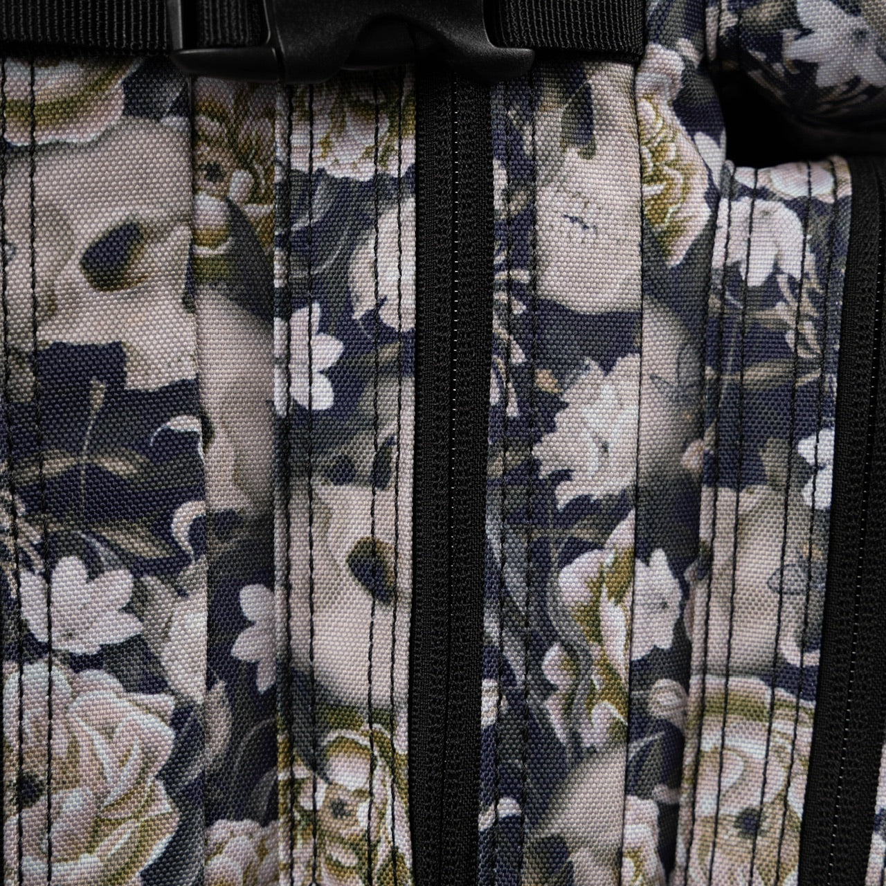 35L Backpack Eternal Bloom