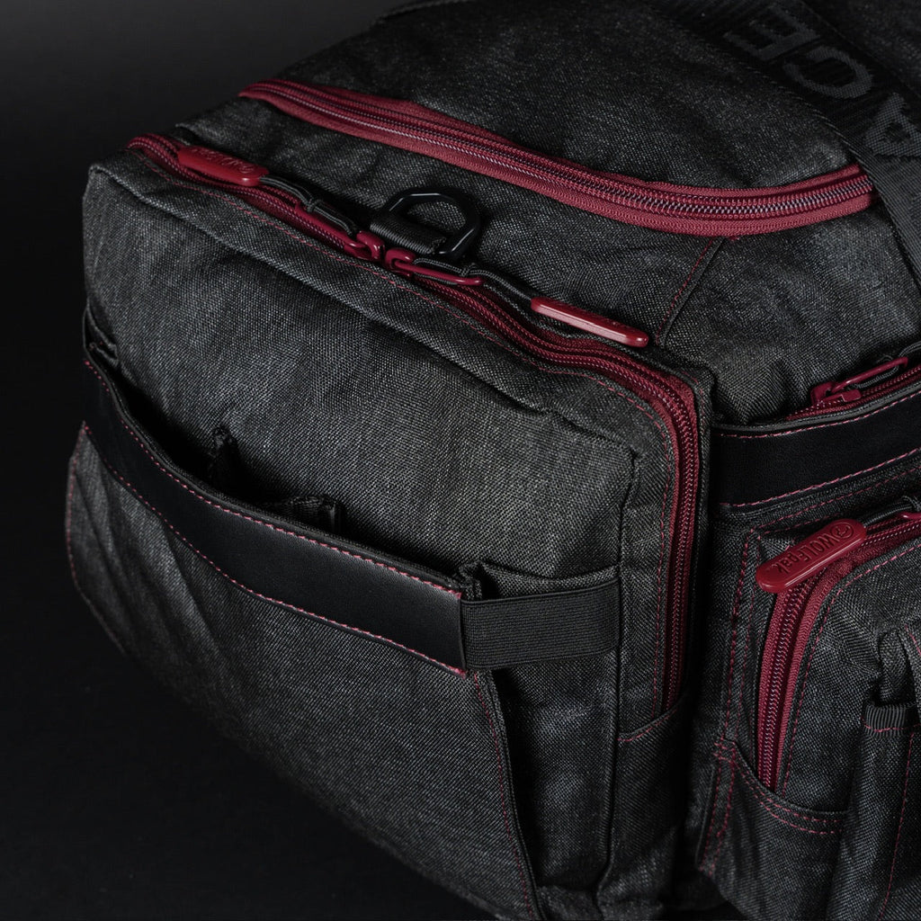 30L Perfect Duffle Bag Black Widow