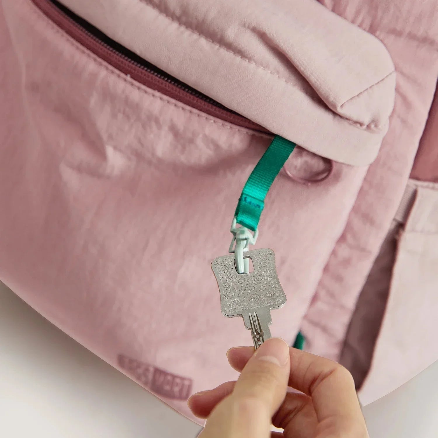 (FREE GIFT)Crush 18L Backpack