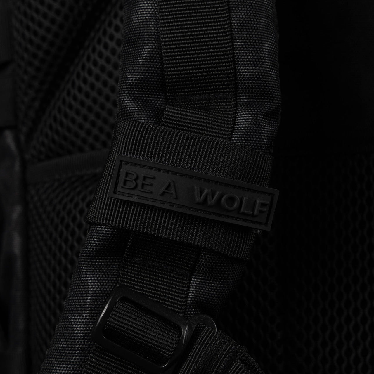 25L Backpack Black Leopard